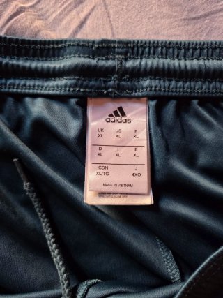 Pantalón corto Real Madrid.