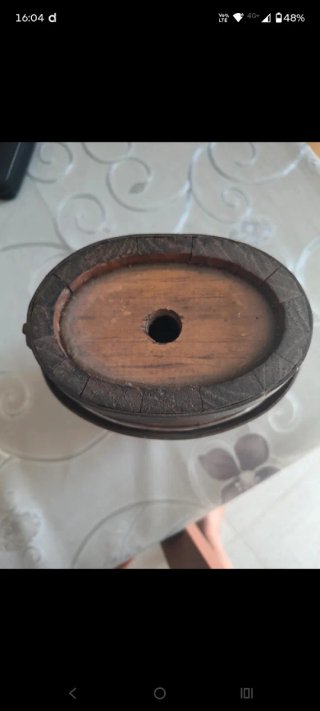 Botte in legno con carretto e cavallo