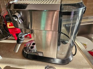 Macchina Caffè DeLonghi Dedica