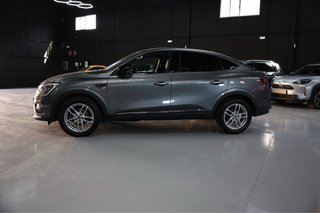Renault Arcana E-Tech 2021