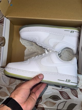 Nike Air Force 1 ’07 White Oil Green HM0941-100