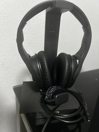 Auriculares YGTK Negros con Base de Carga