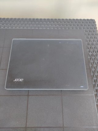 Portátil Acer Windows 11 Pro Education