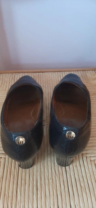 Zapatos de tacón negros