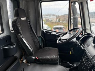 Camion grua Iveco Eurotrakker 360EEV 2013
