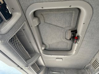 Camion grua Iveco Eurotrakker 360EEV 2013