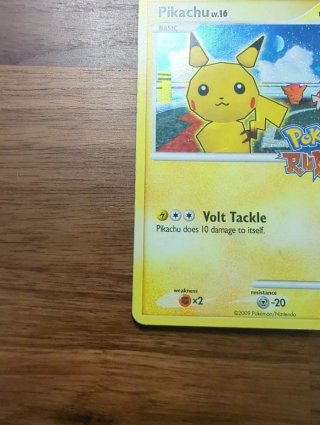 Carta Pokémon Pikachu Rumble Lv.16