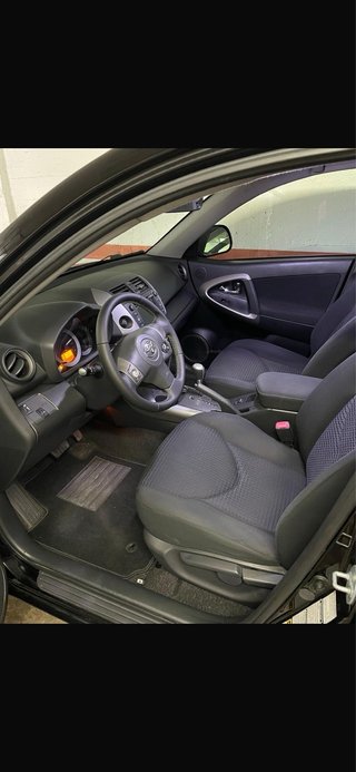 Toyota RAV4 2009