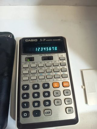 Calculadora Científica Casio fx-19