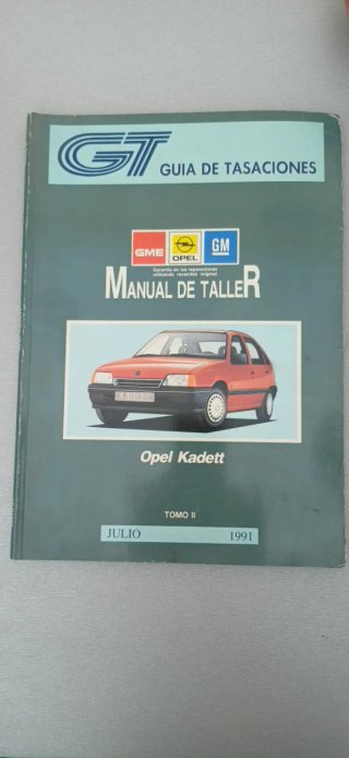 Revistas y manuales de coches antiguos