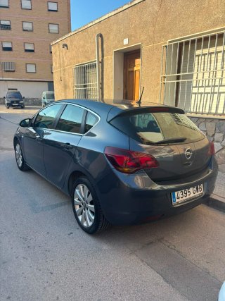 Opel Astra 2009