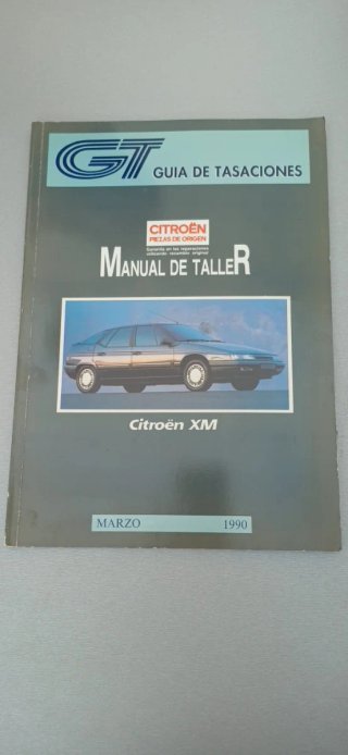 Revistas y manuales de coches antiguos