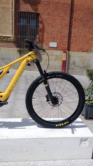 Bicicleta Eléctrica Specialized Levo 19