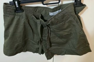 Pantalón corto TRF Collection verde militar Talla