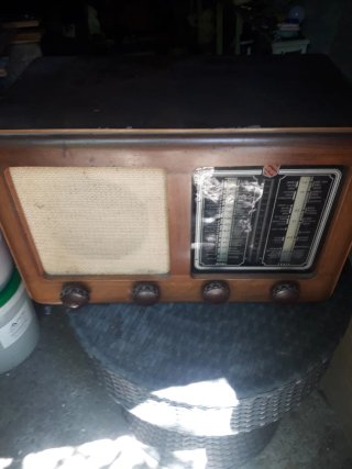 Radio Iberia Válvulas Años 40 Marrón