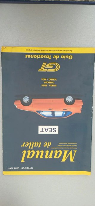 Revistas y manuales de coches antiguos