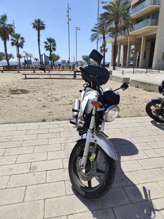 Honda CBF 250 - 2007 Plata