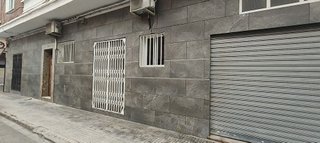 Local comercial en venta en Avda. de Abril. - 9 de octubre en Sagunto