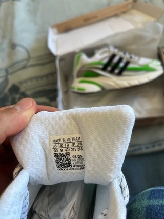 Zapatillas Adidas Verdes y Blancas