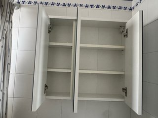Mueble de baño con espejo