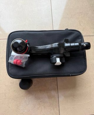 Bola de remolque original Tesla Model Y