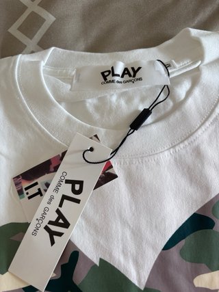 Camiseta Comme des Garçons Play Camuflaje