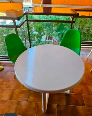 Mesa redonda conglomerado terraza/salón