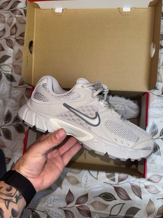 Nike V5 RNR Moon Particle EU 39 II6292-201