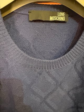 Maglione da donna in lana firmata I Love Moschino