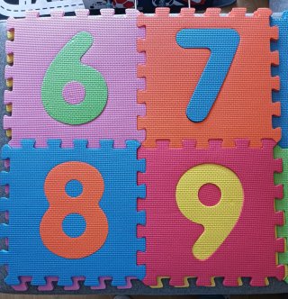 Alfombra Infantil Foam Números Multicolor