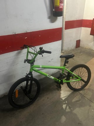 Bicicleta BMX Verde