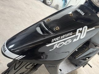 Yamaha Jog 50cc Scooter Negra y Dorada