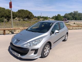 Peugeot 308 2008 1.6 HDI 110 CV Confort