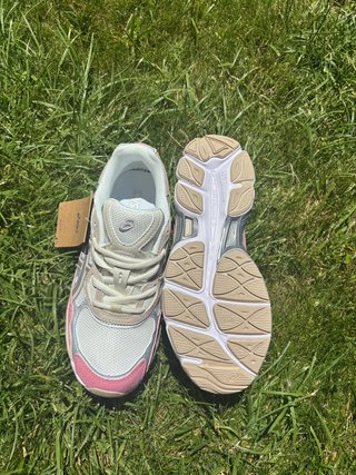 Asics Gel NYC Rosas Beige y Rosa