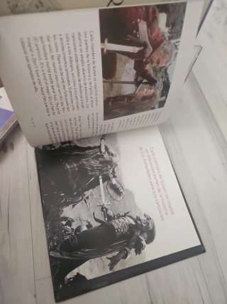 CD Libro Queen A Kind Of Magic