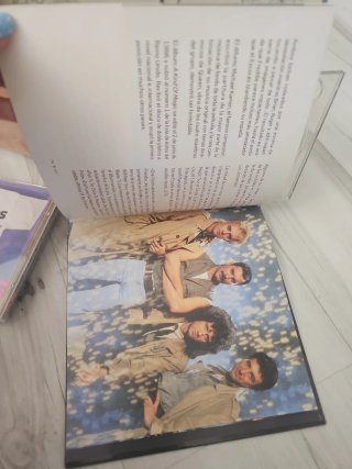 CD Libro Queen A Kind Of Magic
