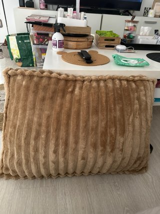 NUEVA SIN USAR Cama para perro suave y cómoda