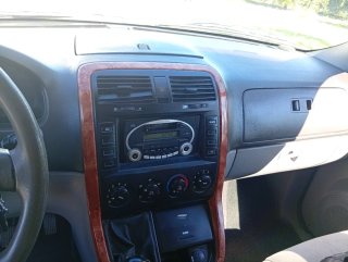 KIA Carnival 2005