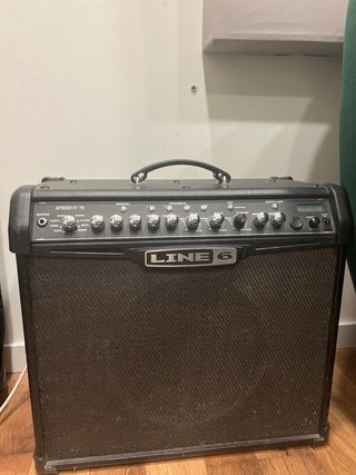 Amplificador Guitarra Line 6 Spider IV 75