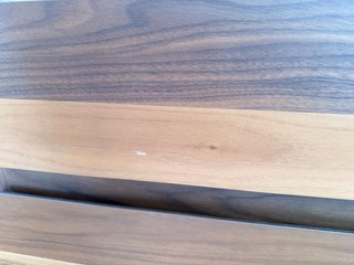 Mesita auxiliar de madera y metal