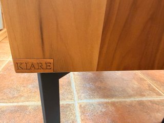 Mesita auxiliar de madera y metal