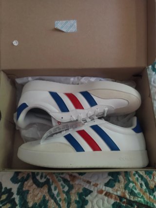 Zapatillas Adidas Barreda Blancas Tiras Multic.