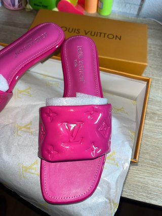 Sandalias Louis Vuitton rosas