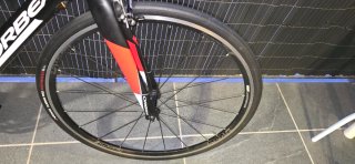 Bicicleta Carretera Orbea Avant Negra/Roja