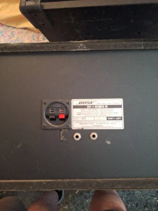 Pareja Altavoces Bose 150W cada uno.