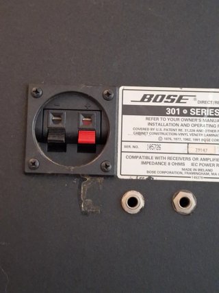 Pareja Altavoces Bose 150W cada uno.