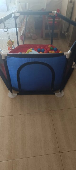 Parque infantil con piscina de bolas de 110cm