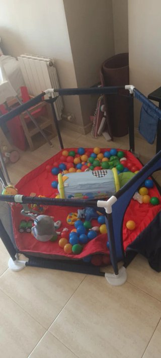 Parque infantil con piscina de bolas de 110cm