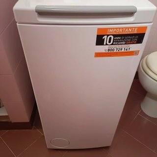 Lavatrice Whirlpool 6 kg slim carica dall'alto