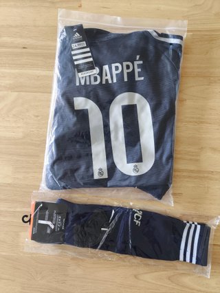 Conjunto Real Madrid 2023-24 Talla M